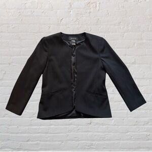 Like 🆕 Ann Taylor collarless open front 3/4 sleeve classic black blazer